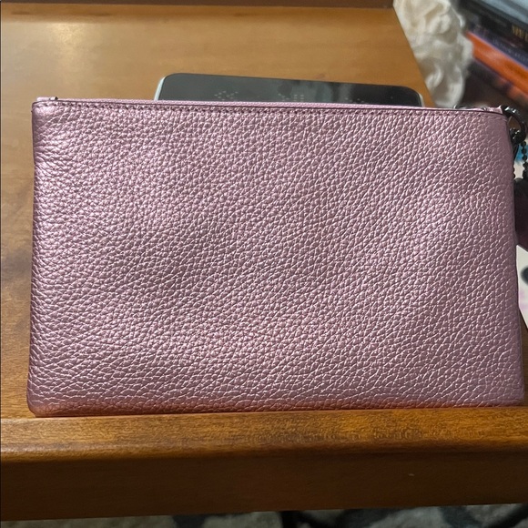 Coach Metallic Pink Wristlet NWOT - Picture 4 of 10